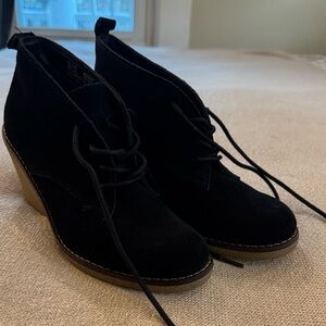 Sonoma Black Lace-Up Women's Boots